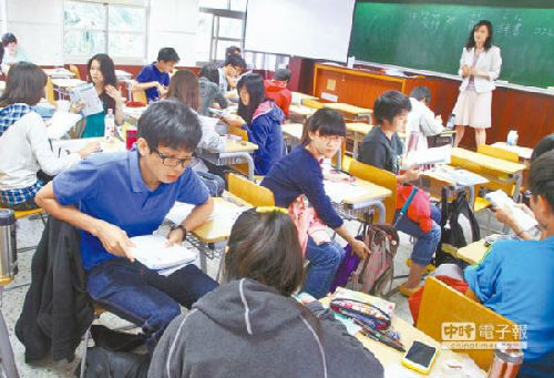 清华年砸410亿拼声誉 大学排名激升