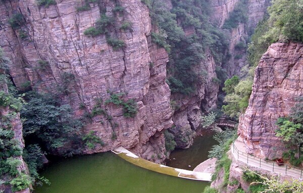 最新或2024（历届）春节去哪旅游好？三峡春节旅游线路推荐