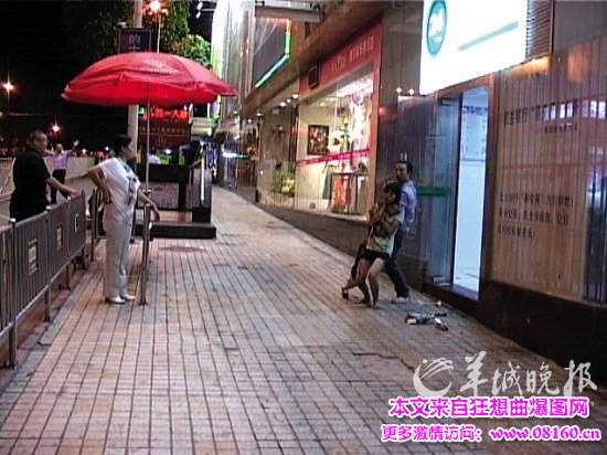 女特警四枪击毙歹徒,女特警击毙歹徒视频