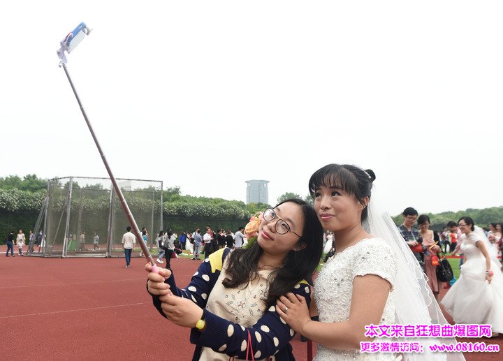 最新或2024（历届）浙大集体婚礼现场图，浙大好样的！